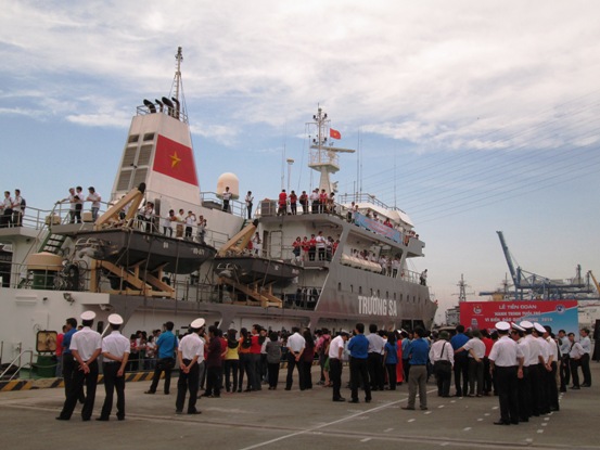 Khởi động hành trình thăm Trường Sa: Tàu thanh niên Tuổi trẻ vì biển đảo quê hương 2014